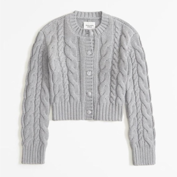 Abercrombie & Fitch Sweaters - Abercrombie & Fitch Cable Knit Cardigan Size Small Chunky Sweater Gray Cropped